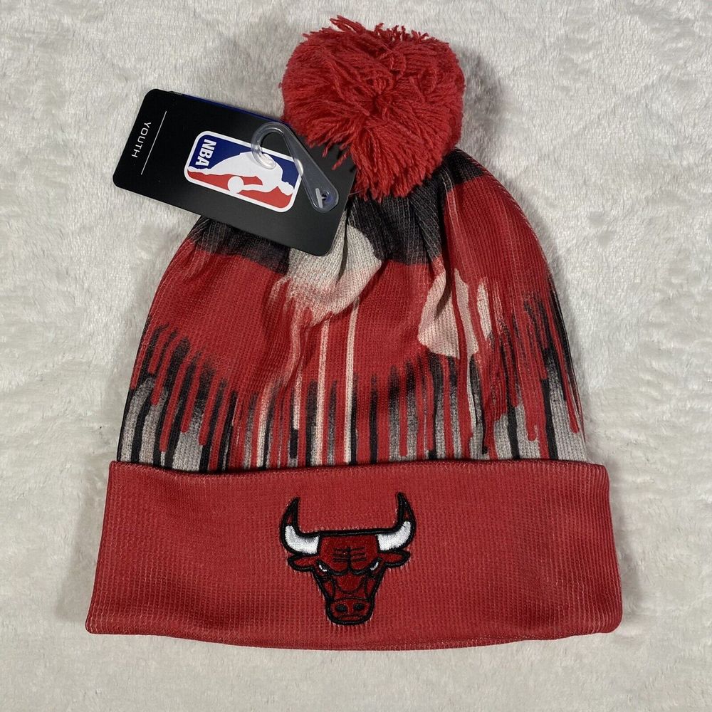 Chicago Bulls NBA Youth Beanie Cuffed Pom Red Black Lightweight Stocking Stuffer